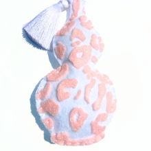 Load image into Gallery viewer, Chinoiserie Ornament Set | Light Pink Ginger Jars