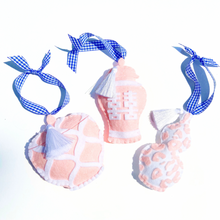 Load image into Gallery viewer, Chinoiserie Ornament Set | Light Pink Ginger Jars