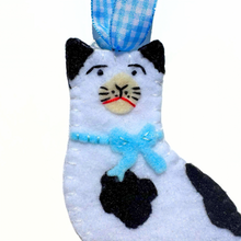 Load image into Gallery viewer, Staffordshire Cat Ornament