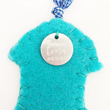 Load image into Gallery viewer, Closeup_Back_of_Felt_Foo_Dog_Ornament
