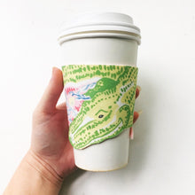 Load image into Gallery viewer, Coffee-Cozy-Alligator-Cup